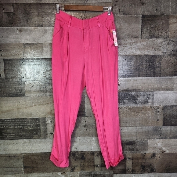 New Alice + Olivia Arthur Silk Blend Crepe Pants in Strawberry 4 - Picture 2 of 8